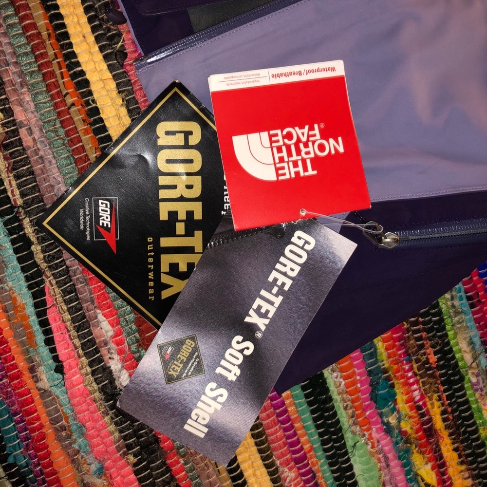 North face jacket - Picture 4 of 4